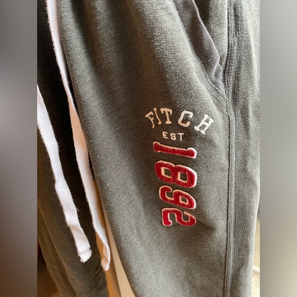 Women's Gray Jogger Pants - Picture 3 of 5